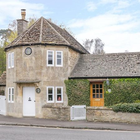 Pike Cottage Acton Turville Екстериор снимка