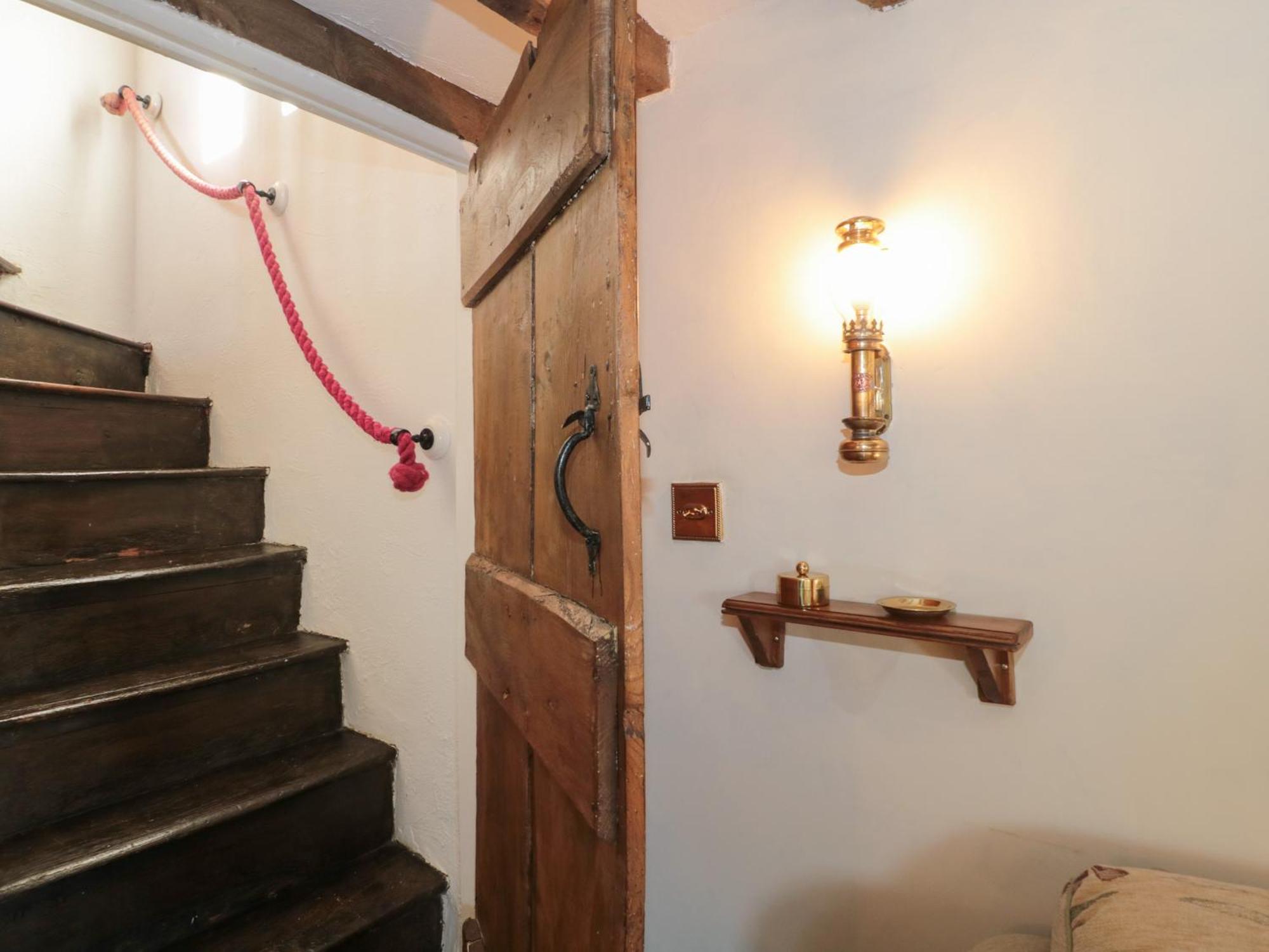 Pike Cottage Acton Turville Екстериор снимка